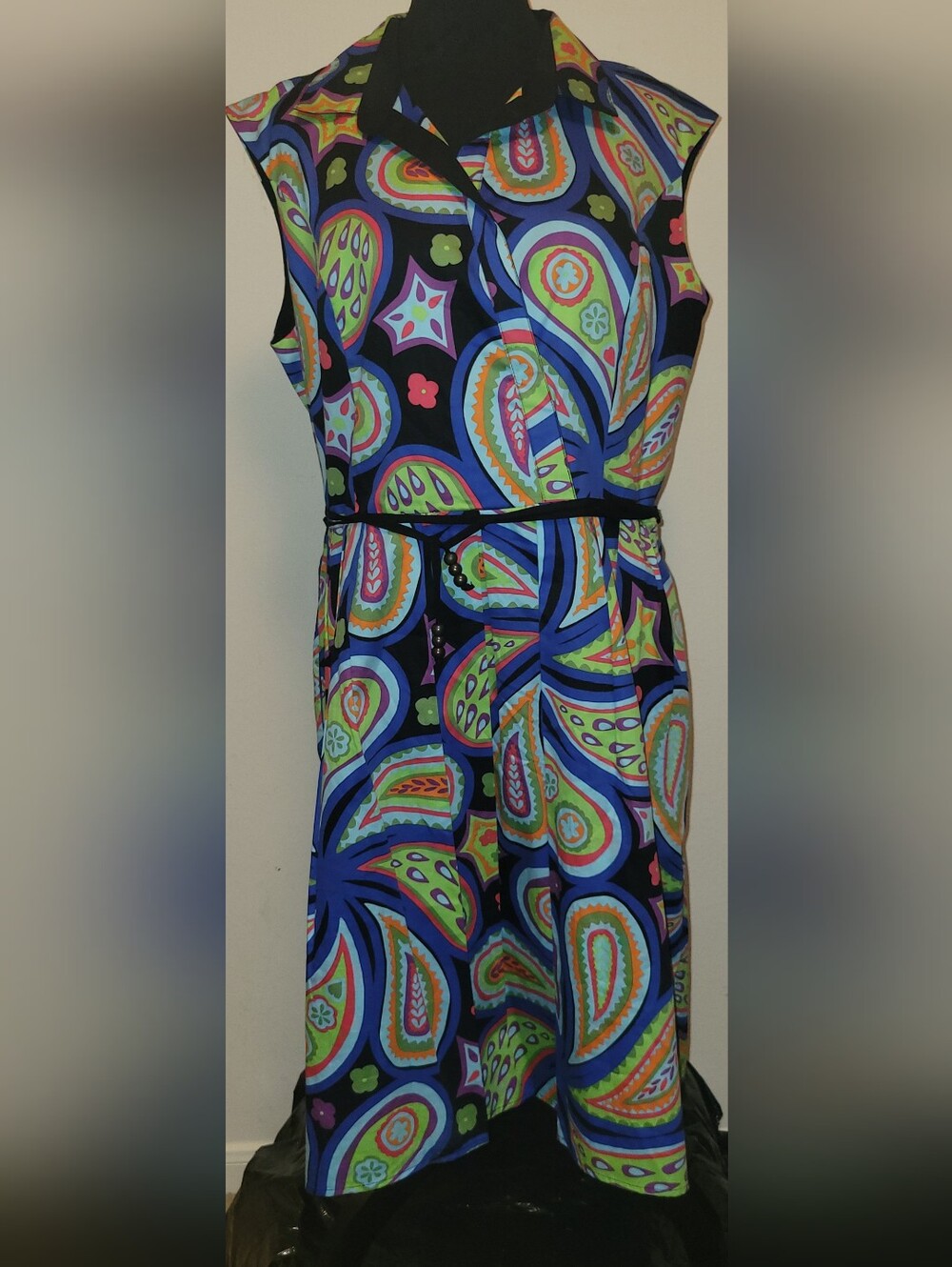 Ellen Tracy Black Multicolor Paisley Sleeveless Belted Dress